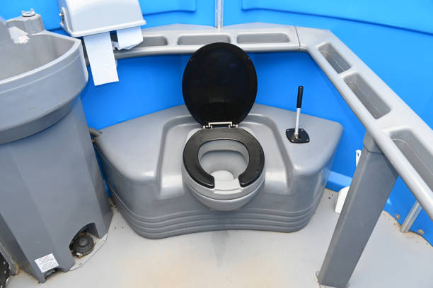 Best Portable restroom trailer rental  in Selma, TX